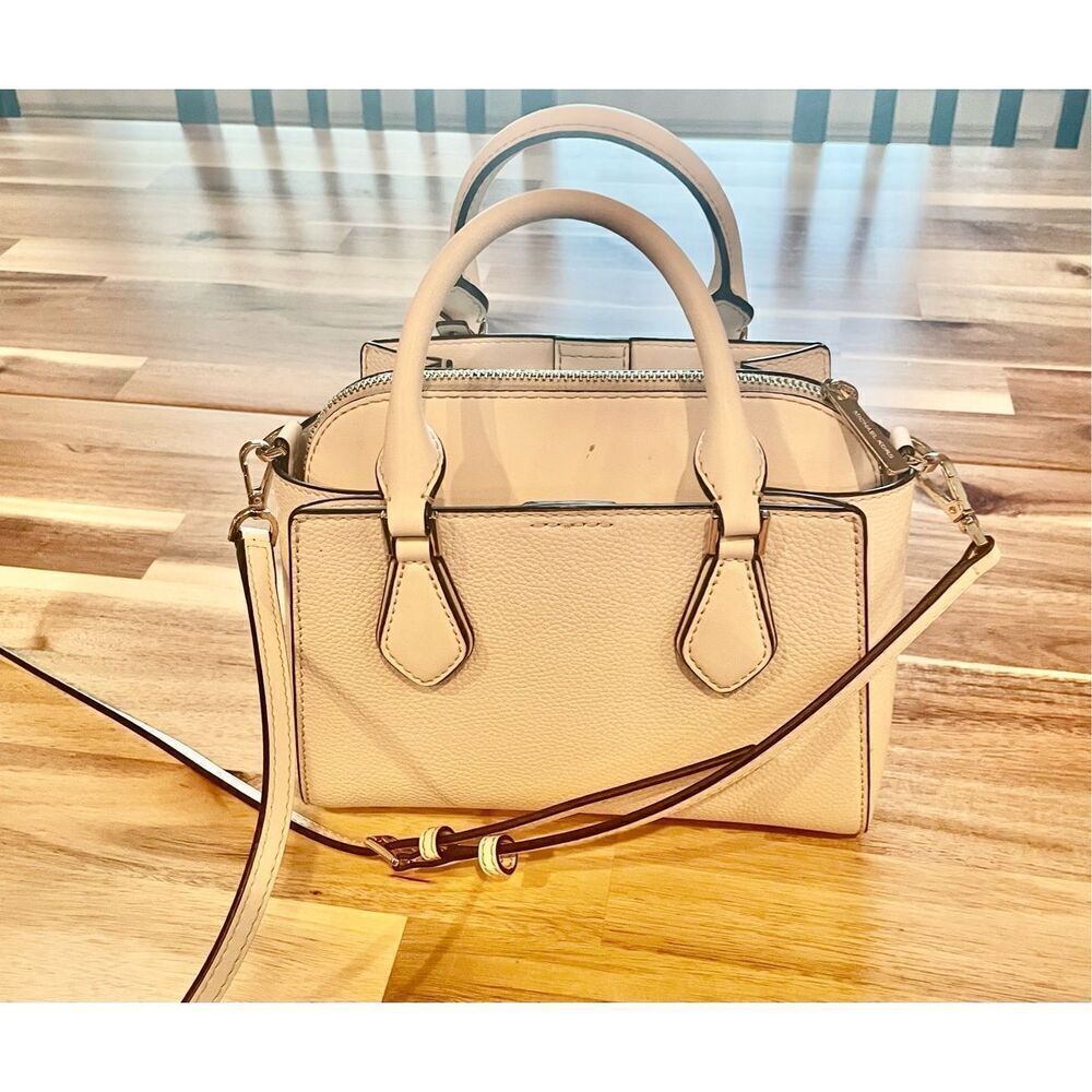 Michael Kors Daria Light Cream Leather 21n1 Satchel Crossbody - Picture 4 of 9